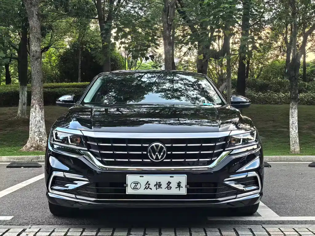 VOLKSWAGEN PASSAT 2021