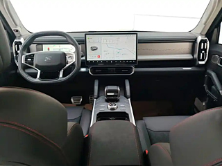 JETOUR &#26053;&#34892;&#32773; 2025 YEAR 2.0TD DCT XWD DISCOVERY 2025