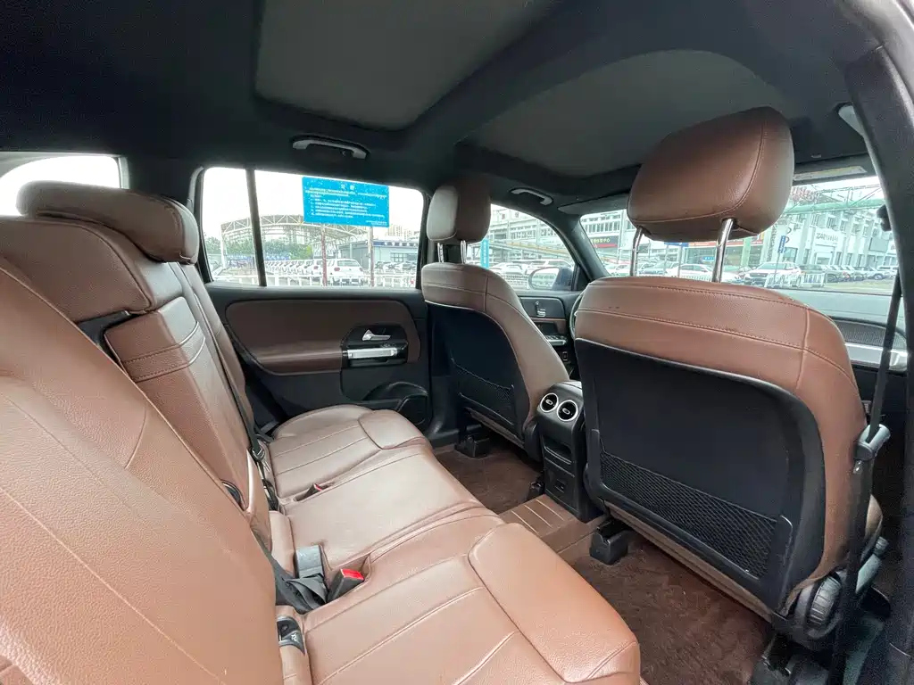 MERCEDES BENZ GLB 2021