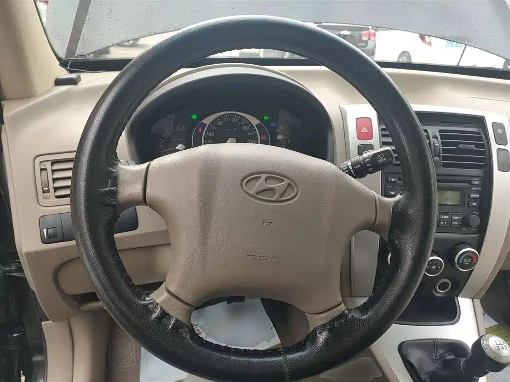 HYUNDAI TUCSON 2013