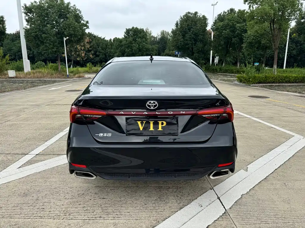 TOYOTA AVALON 2023