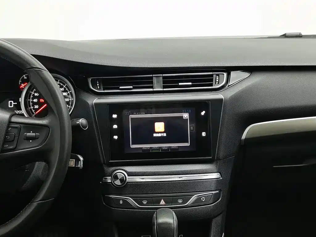 PEUGEOT 408 2016