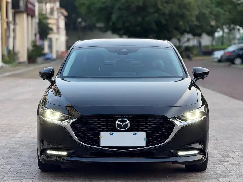 MAZDA 3 AXELA 2023