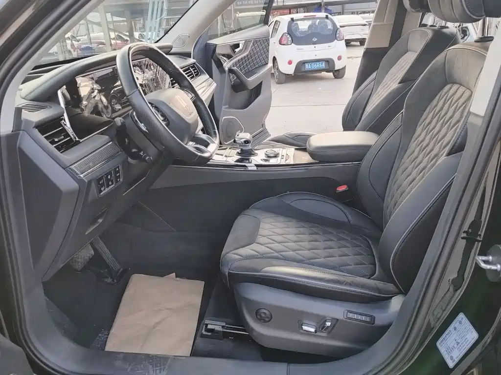 HONGQI HS5 2020