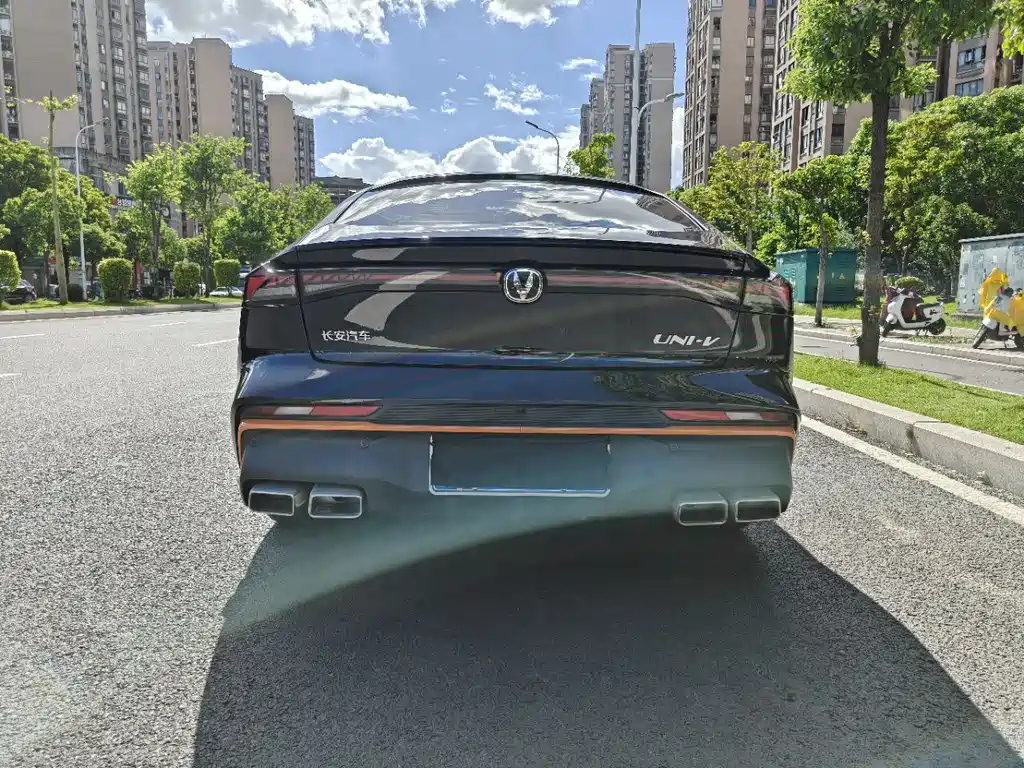 CHANGAN UNI-V 2023