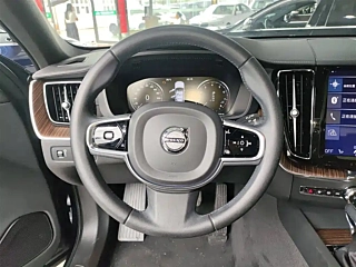 VOLVO XC60 2021 YEAR T5 4WD DELUXE EDITION 2021