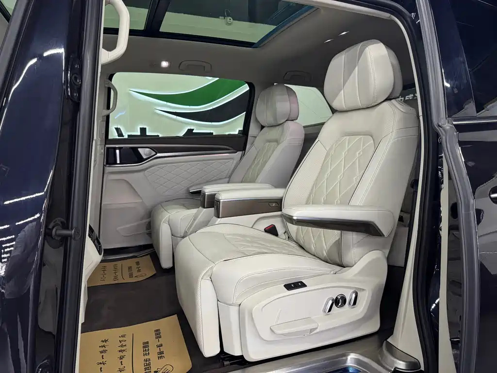 VOLKSWAGEN VILORAN 2021