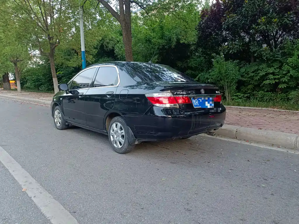 EVERUS S1 2011