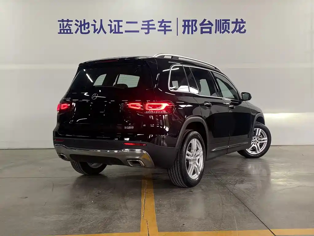 MERCEDES BENZ GLB 2023