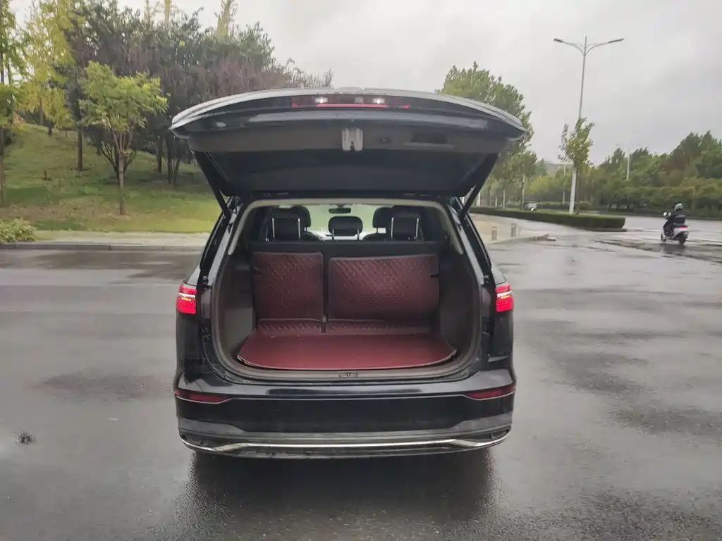 VOLKSWAGEN VILORAN 2021