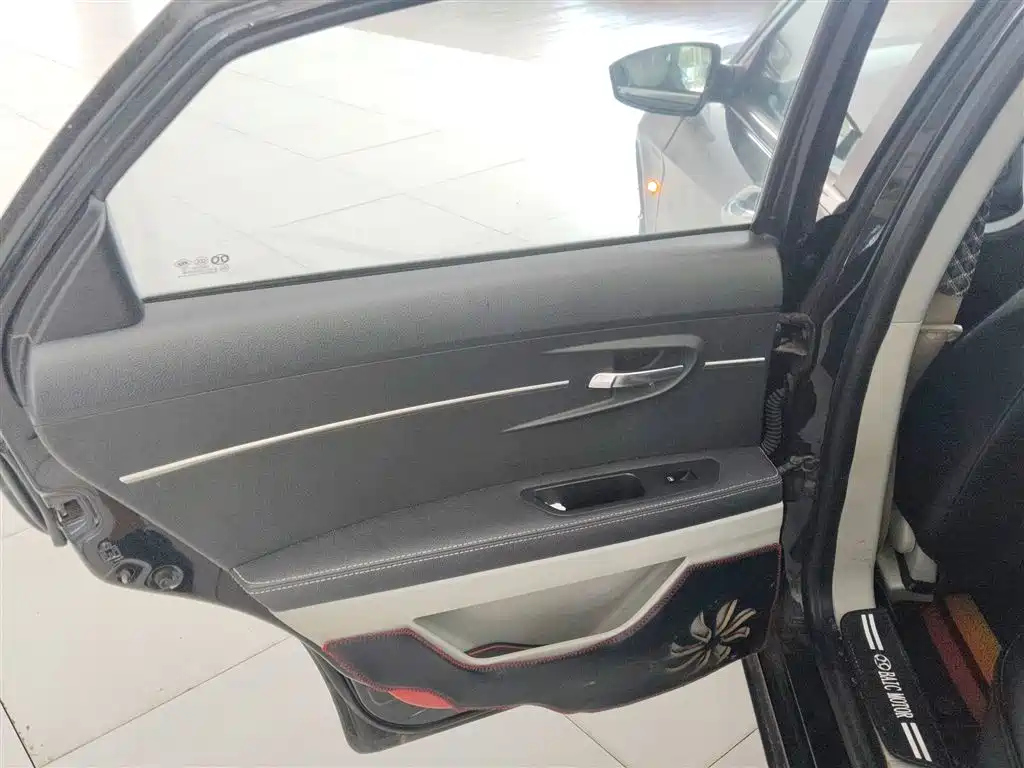 BAIC SENOVA D50 2014
