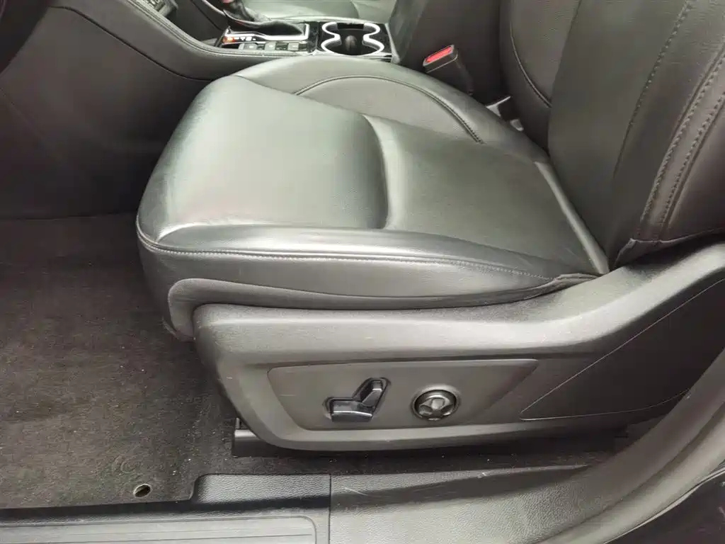 JEEP BIG 指挥官 2020