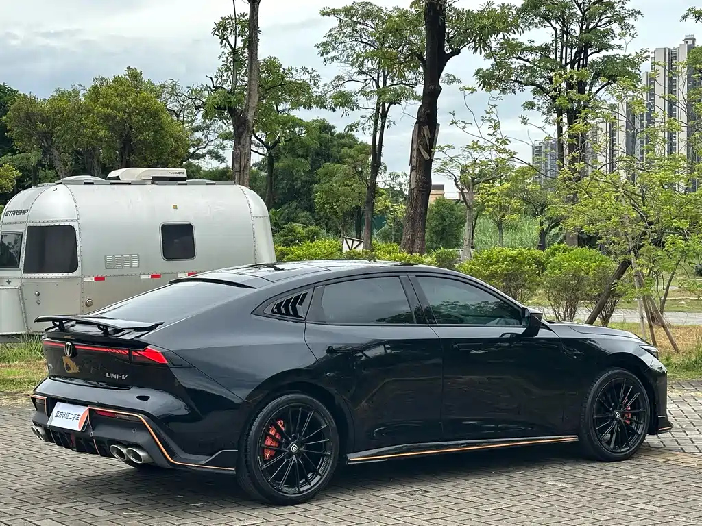 CHANGAN UNI-V 2023
