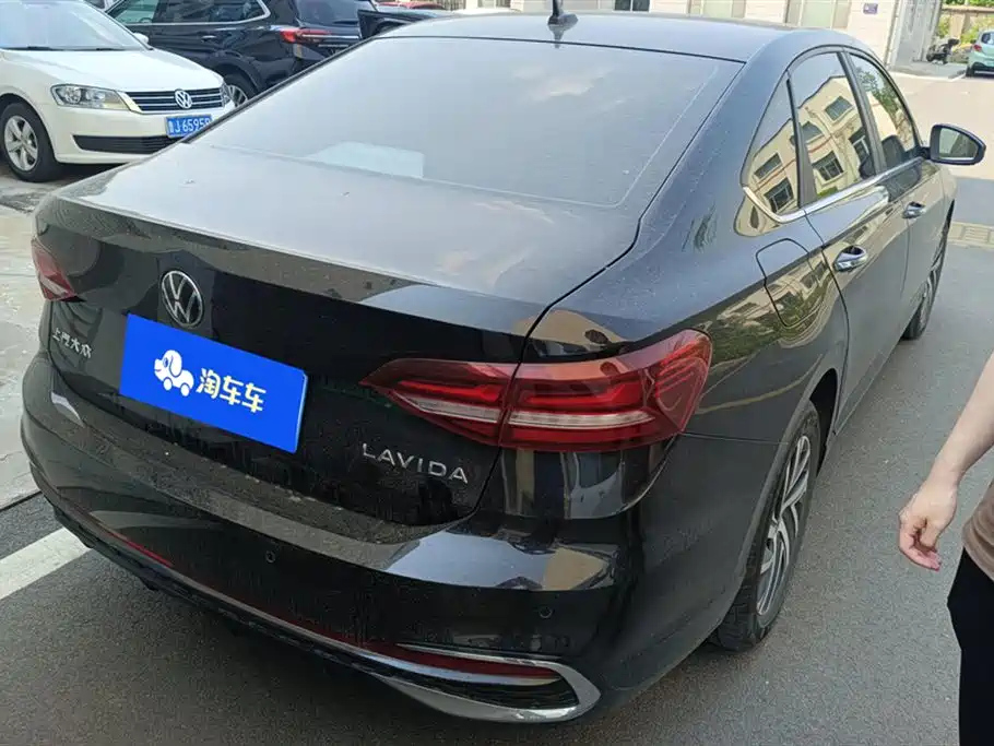 VOLKSWAGEN LAVIDA 2024