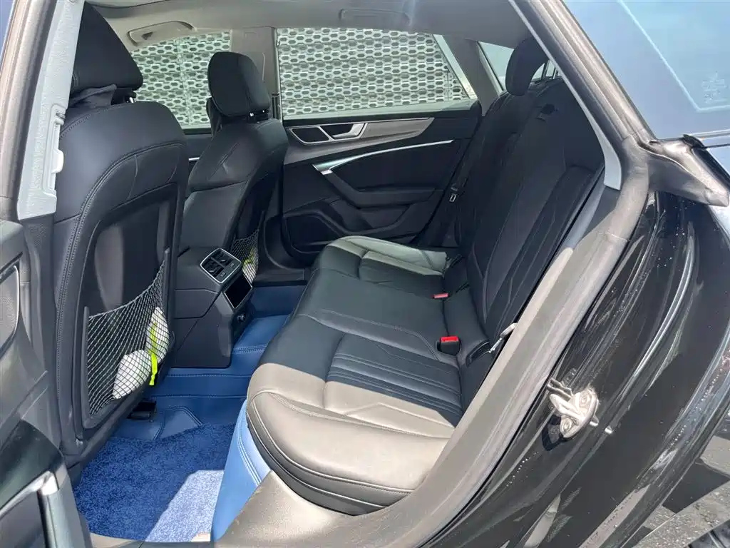 AUDI A7 2023