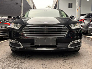 FORD TAURUS 2018