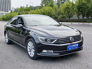 VOLKSWAGEN MAGOTAN 2017