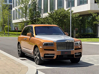 ROLLS ROYCE CULLINAN  2018 YEAR  SEATS EDITION 2018