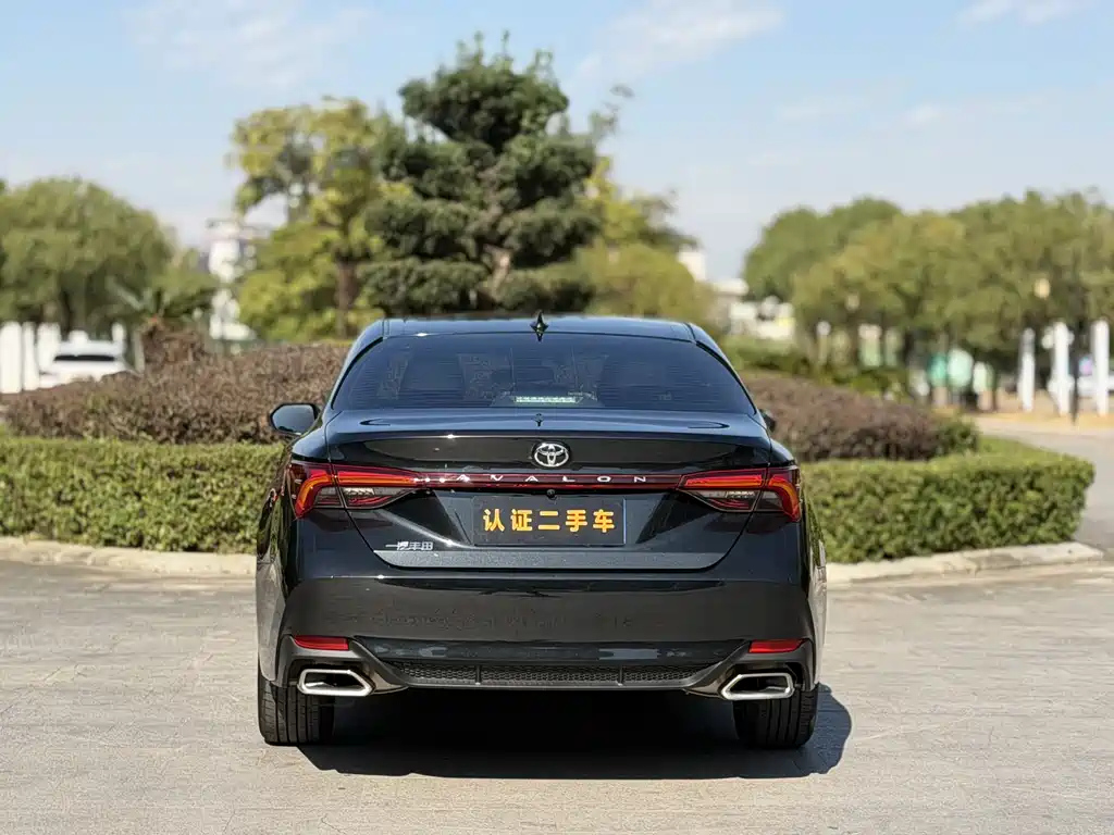 TOYOTA AVALON 2024