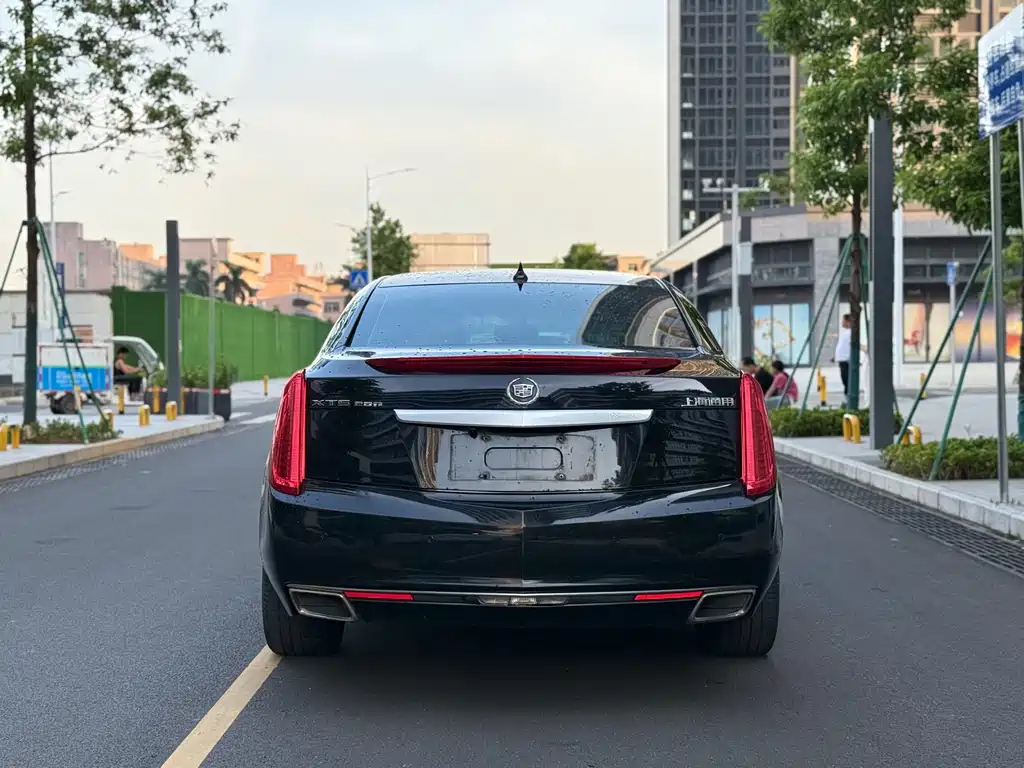 CADILLAC XTS 2015