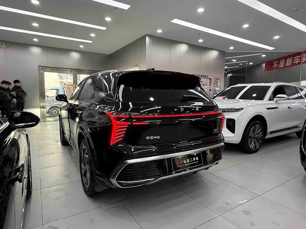HONGQI HS3 PHEV 2025