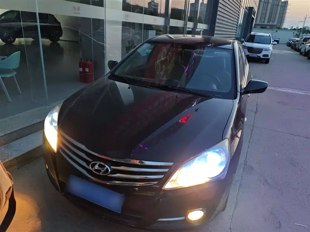 HYUNDAI CELESTA 2015