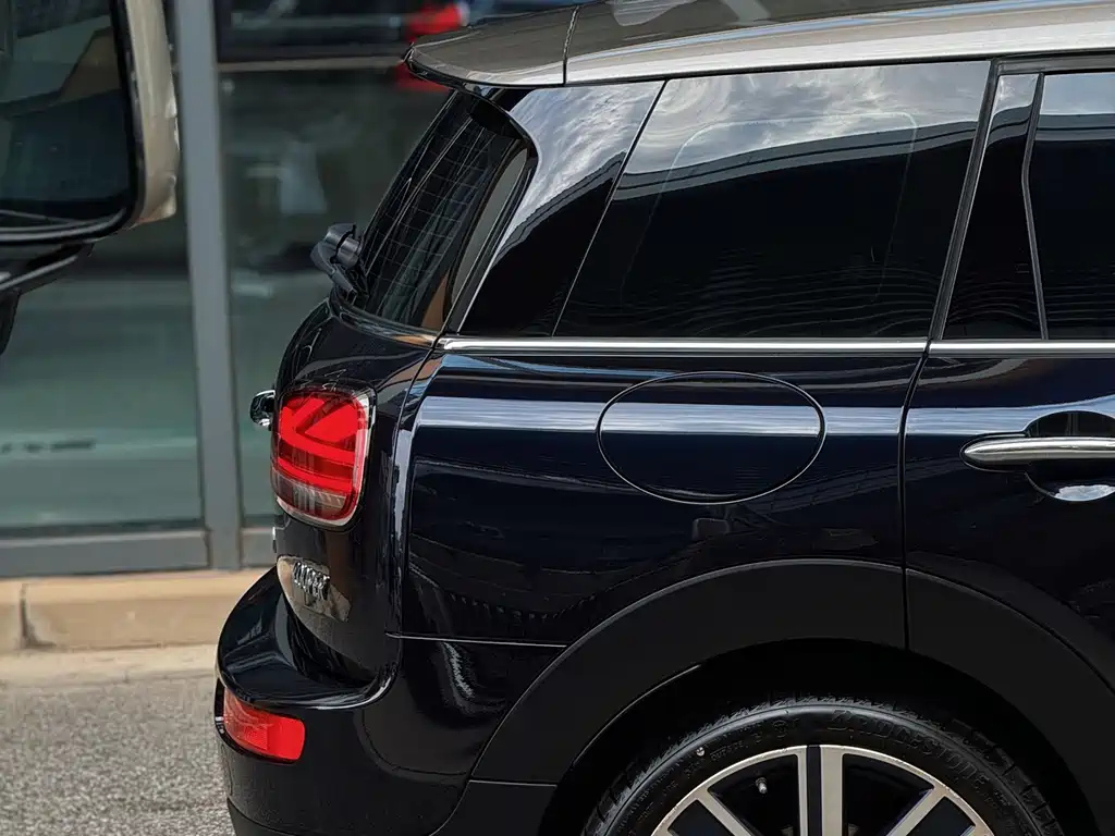MINI CLUBMAN 2022