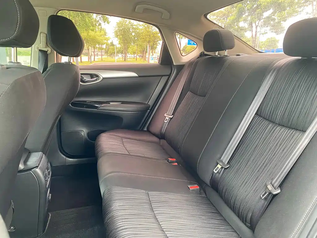 NISSAN SYLPHY 2021