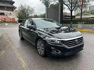 VOLKSWAGEN PASSAT 2019