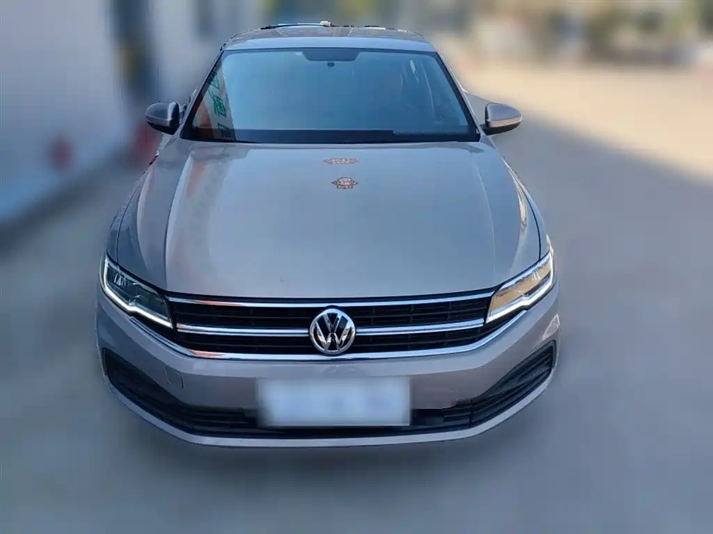 VOLKSWAGEN BORA 2019