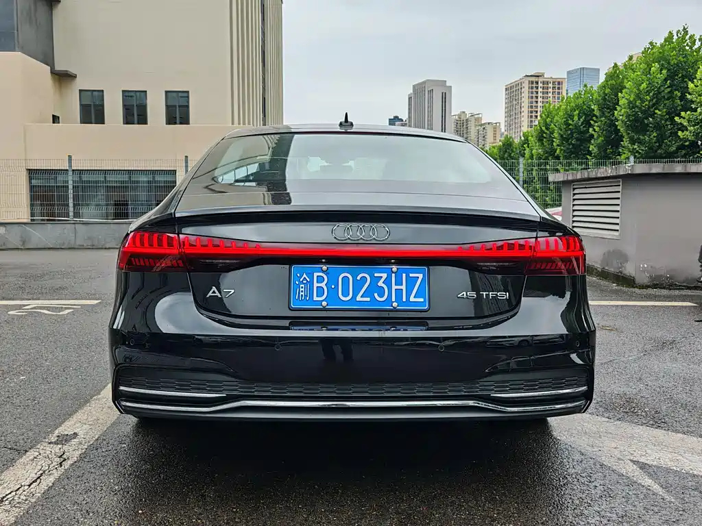 AUDI A7 2024