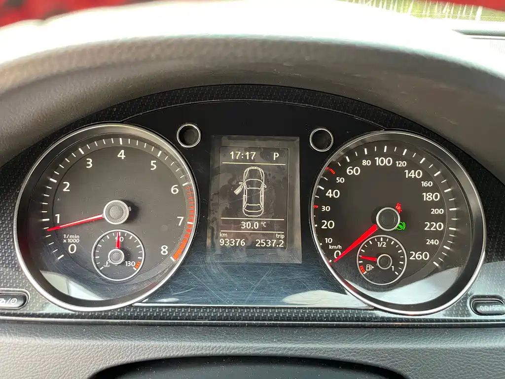 VOLKSWAGEN MAGOTAN 2015