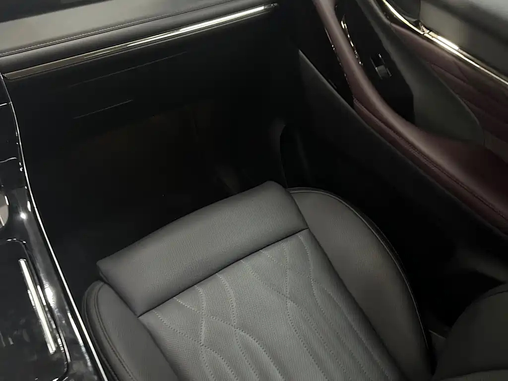 TRUMPCHI M8 2024