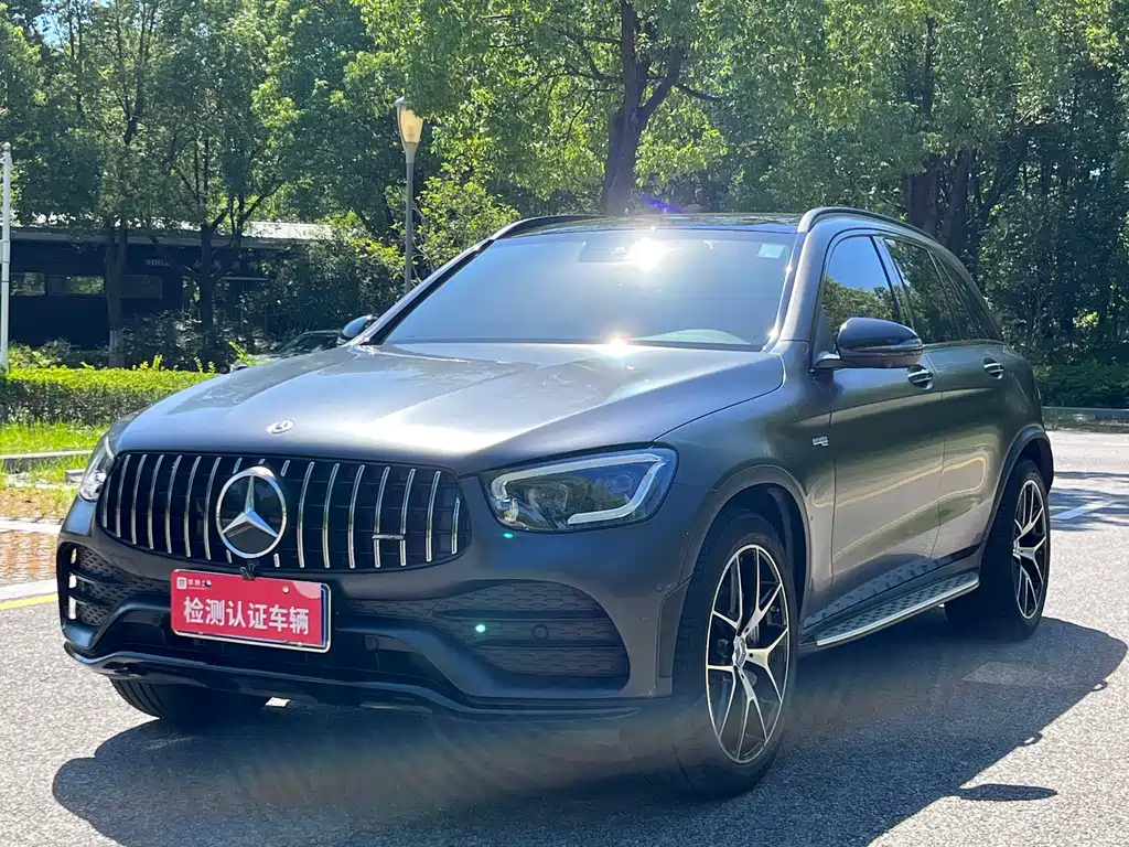 MERCEDES-BENZ GLC AMG 2023