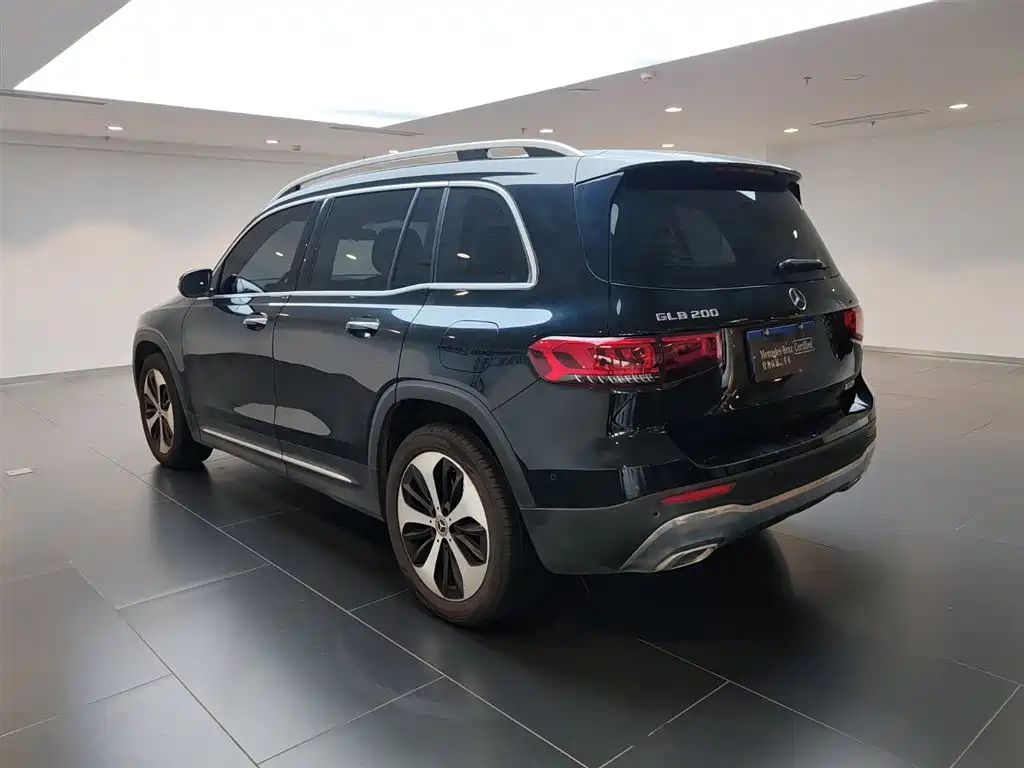 MERCEDES BENZ GLB 2021