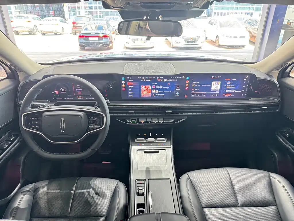 LINCOLN ADVENTURER 2024