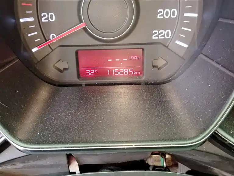 KIA K2 2015