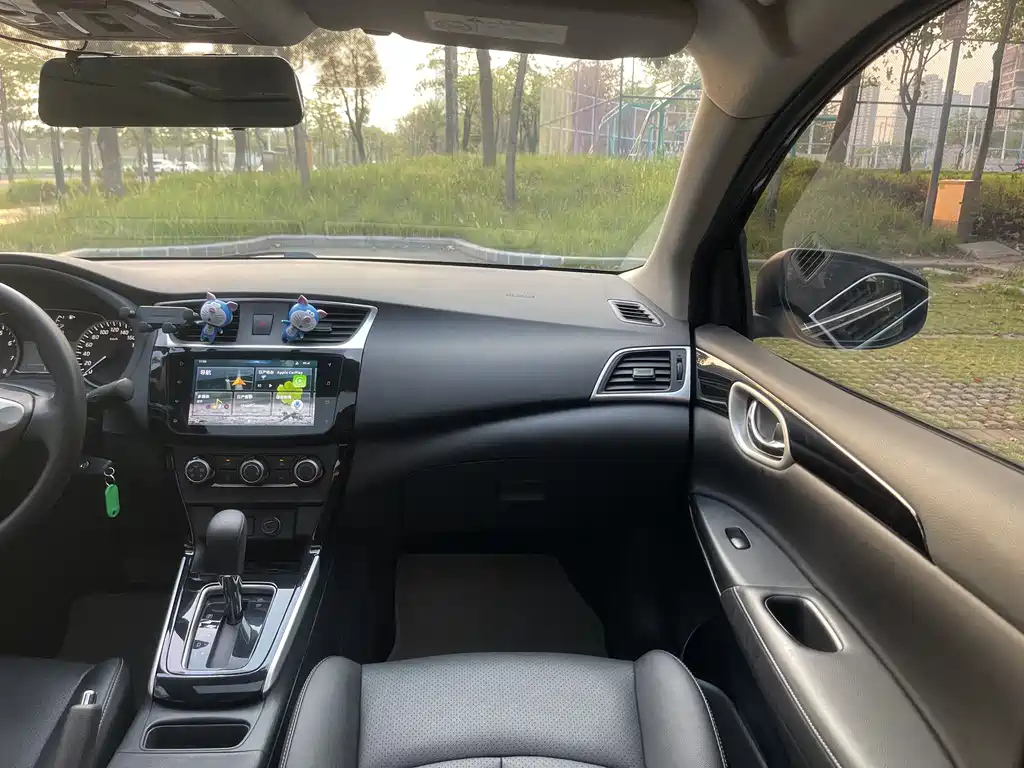 NISSAN SYLPHY 2020