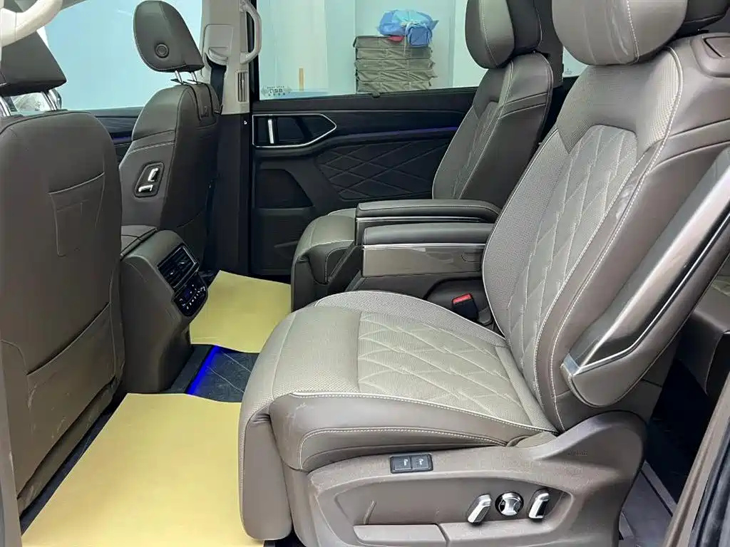 VOLKSWAGEN VILORAN 2024