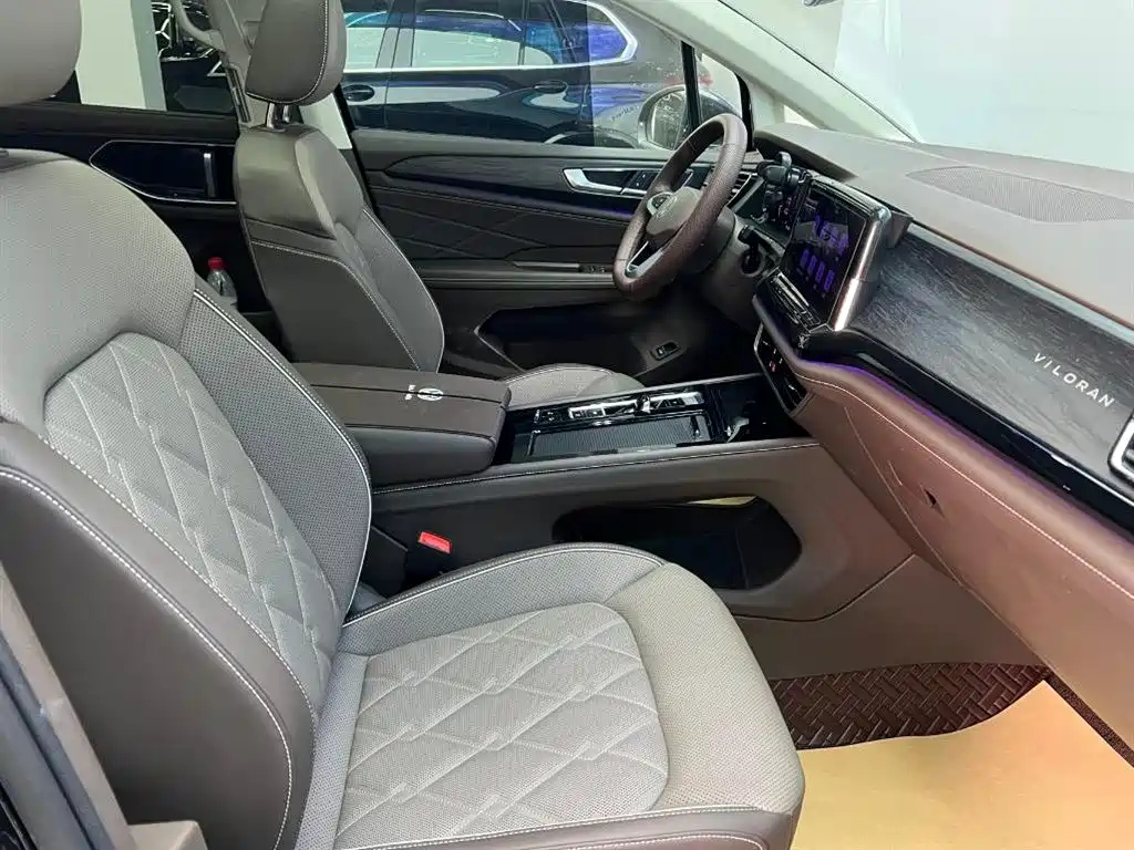 VOLKSWAGEN VILORAN 2024