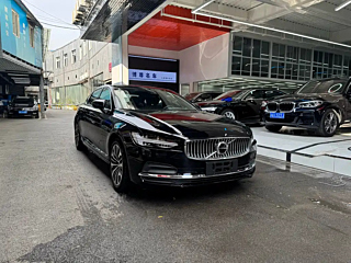 VOLVO S90 2024