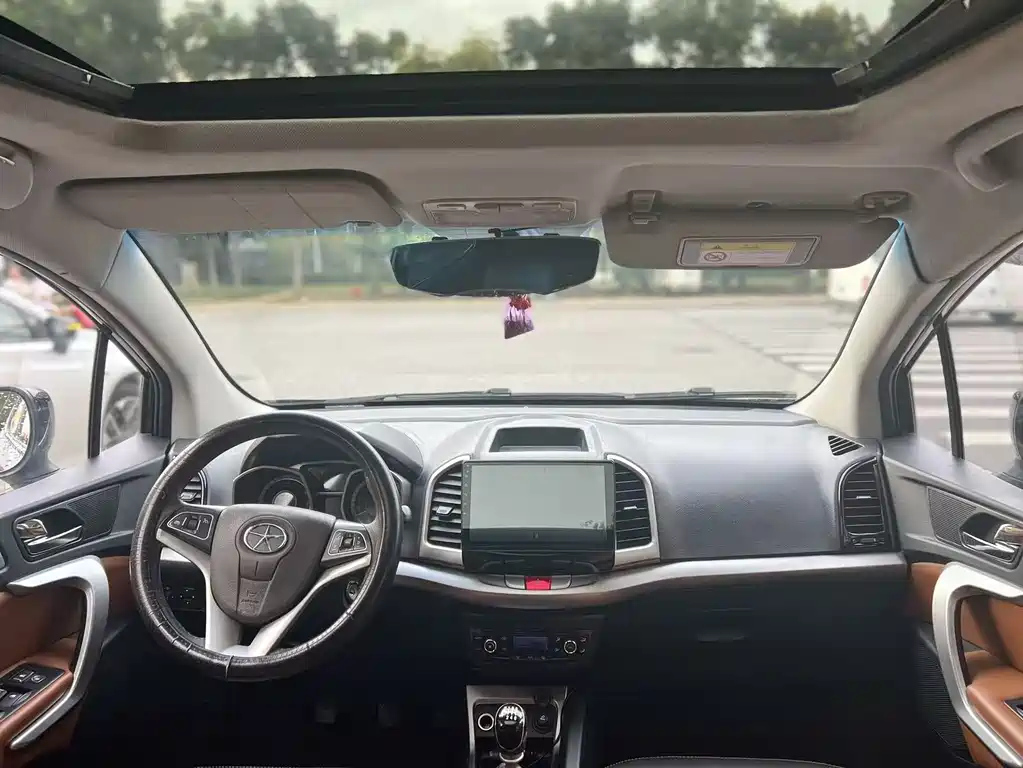 JAC REFINE S3 2015