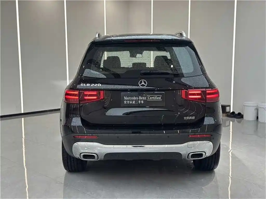 MERCEDES BENZ GLB 2024