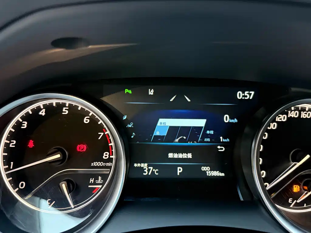 TOYOTA CAMRY 2021