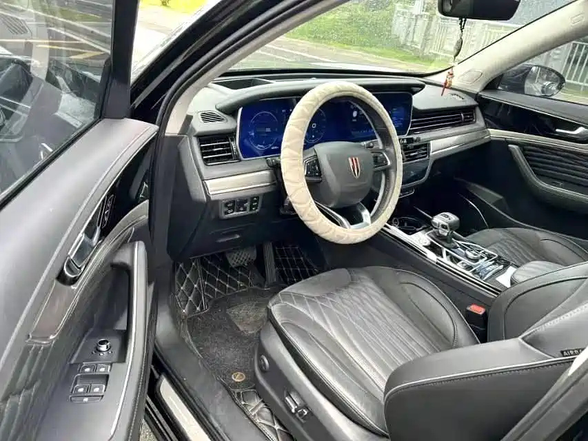 HONGQI HS5 2022
