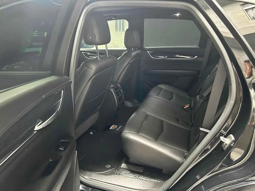 CADILLAC XT5 2022