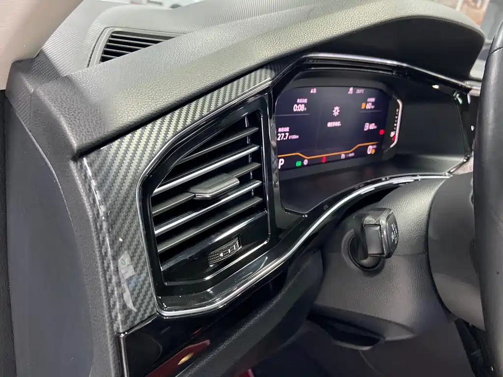 VOLKSWAGEN TAYRON 2019