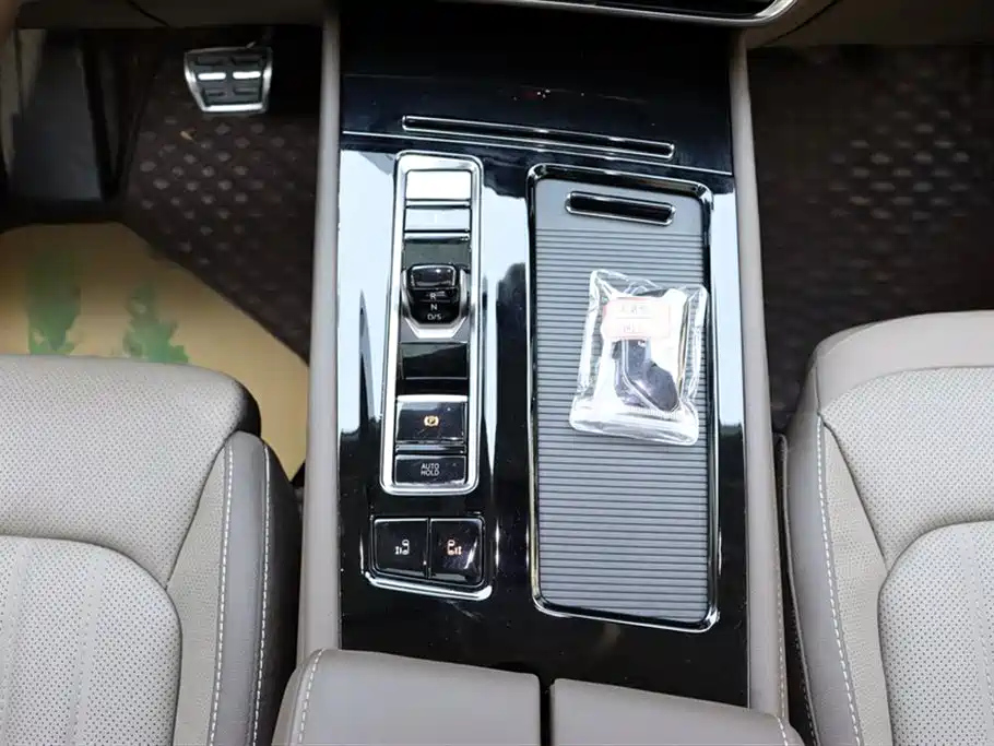 VOLKSWAGEN VILORAN 2022