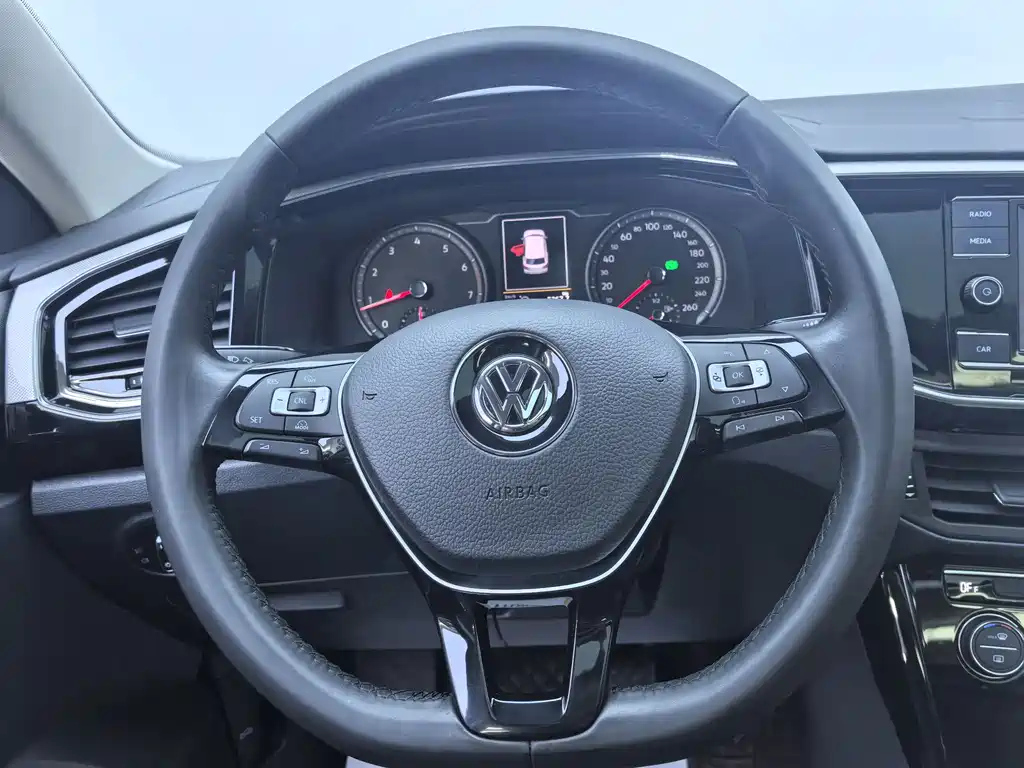 VOLKSWAGEN TAYRON 2019