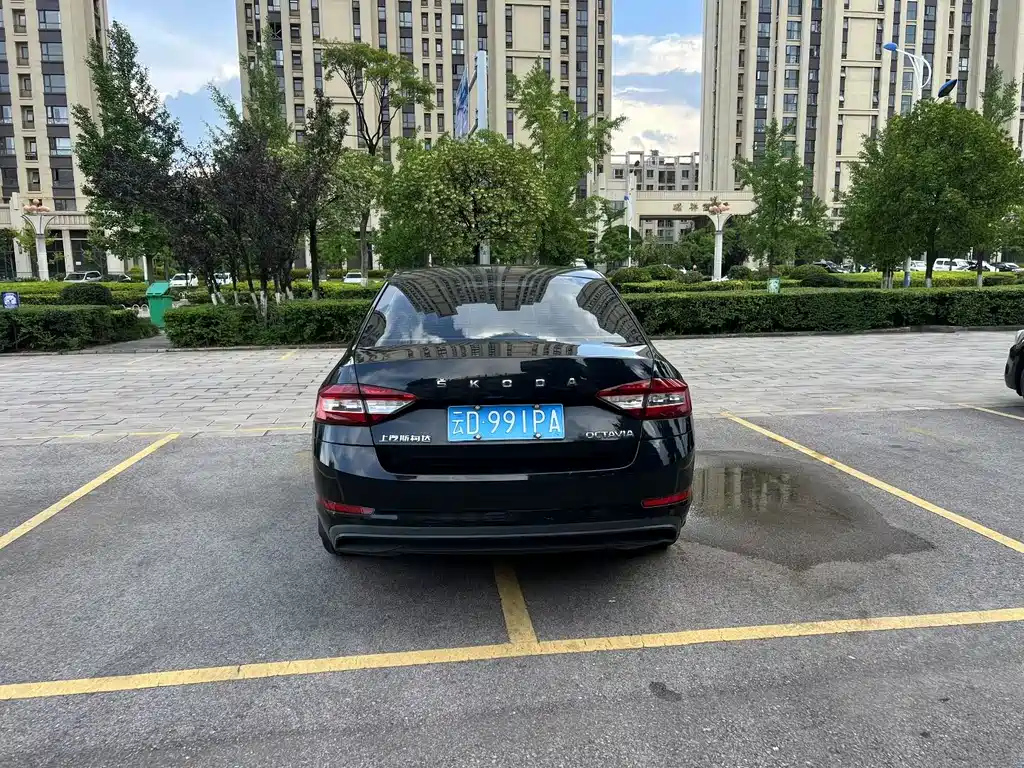 SKODA OCTAVIA 2021